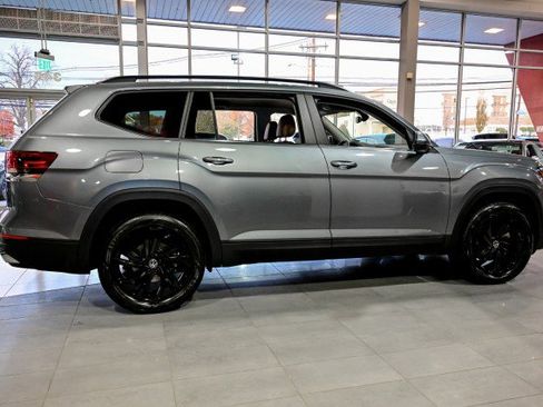 Used 2022 Volkswagen Atlas SE image 4