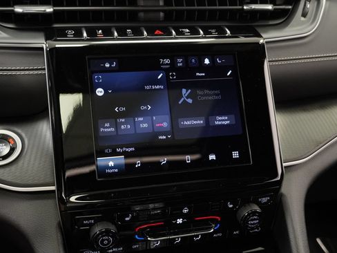Certified 2024 Jeep Grand Cherokee L Altitude AWD/4WD image 33