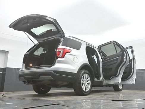 Used 2019 Ford Explorer XLT AWD/4WD image 54
