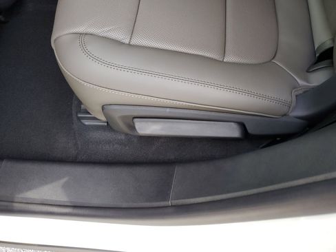 New 2026 Lincoln Corsair Grand Touring AWD/4WD image 13