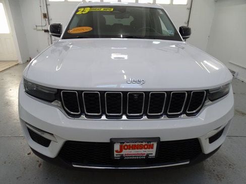 Certified 2023 Jeep Grand Cherokee 4WD 4xe w/ Luxury Tech Group II image 26