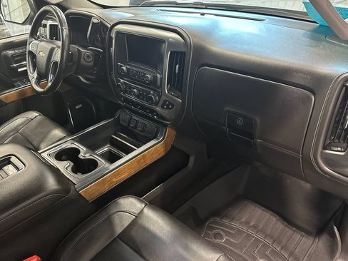 Used 2017 Chevrolet Silverado 1500 LTZ w/ Sport Package AWD/4WD image 34