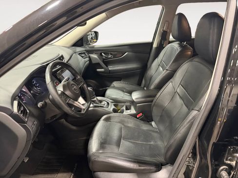 Used 2018 Nissan Rogue SL image 10