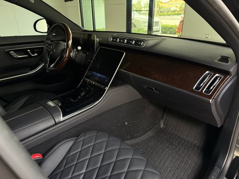 Used 2024 Mercedes-Benz S 580 4MATIC Sedan image 29