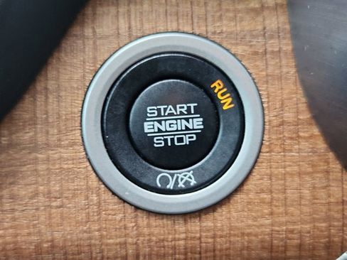 Used 2024 RAM 2500 Limited w/ Safety Group image 25