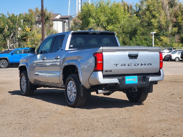 Used 2025 Toyota Tacoma SR5 AWD/4WD image 3