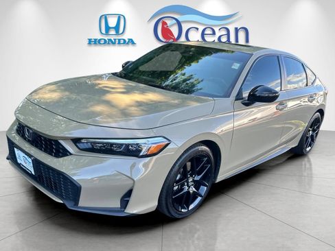Used 2025 Honda Civic Sport image 7