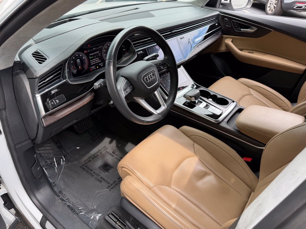 Used 2019 Audi Q8 Prestige w/ Luxury Package AWD/4WD image 24