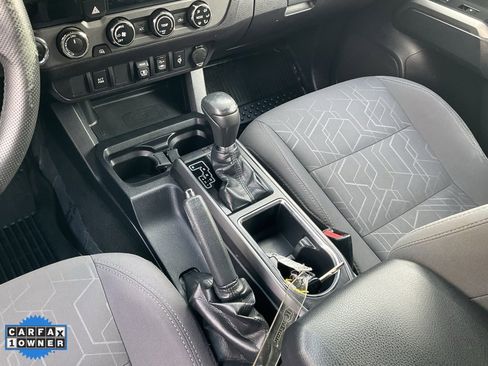 Used 2018 Toyota Tacoma TRD Off-Road image 43