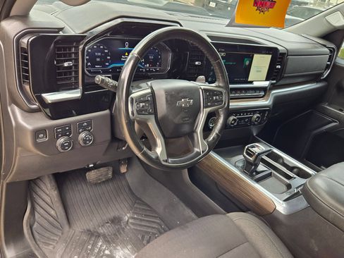 Certified 2023 Chevrolet Silverado 1500 LT Trail Boss AWD/4WD image 10
