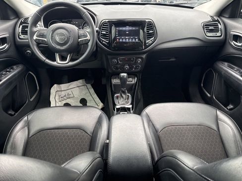 Used 2019 Jeep Compass Altitude image 12