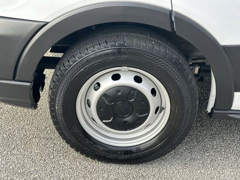 Used 2023 Ford Transit 350 XL image 13