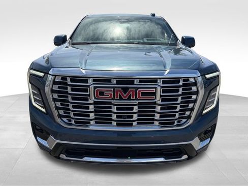 New 2026 GMC Yukon Denali w/ Sun & Power Step Package AWD/4WD image 2
