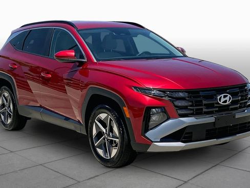 Used 2025 Hyundai Tucson SEL AWD/4WD image 3