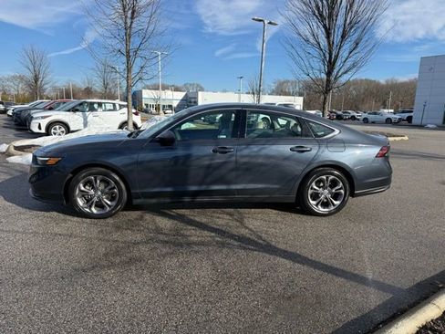 Used 2023 Honda Accord EX image 8