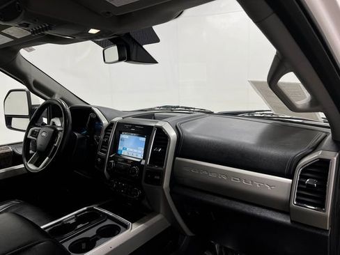 Used 2018 Ford F250 Lariat w/ Lariat Ultimate Package image 22