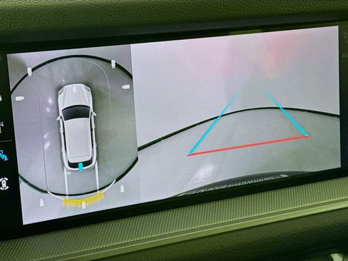 New 2026 Porsche Cayenne S image 19