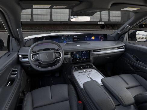 New 2026 Lincoln Navigator Reserve w/ Jet Appearance Package AWD/4WD image 9