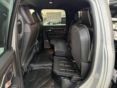 New 2026 RAM 3500 Big Horn w/ Laramie Trim Package image 24