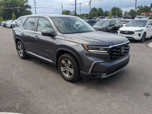 Used 2025 Honda Pilot EX-L image 7