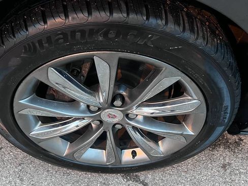 Used 2013 Cadillac XTS Luxury image 33