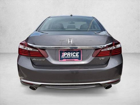 Used 2017 Honda Accord EX-L image 4