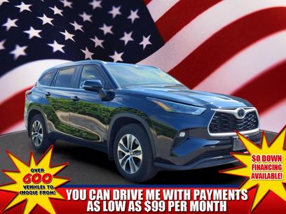 Used 2023 Toyota Highlander XLE