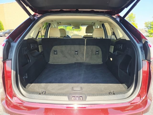 Used 2018 Ford Edge SEL w/ Equipment Group 201A FWD image 9
