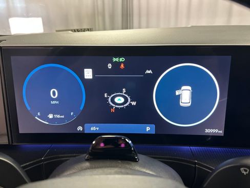 Used 2025 Hyundai Santa Fe Calligraphy image 14