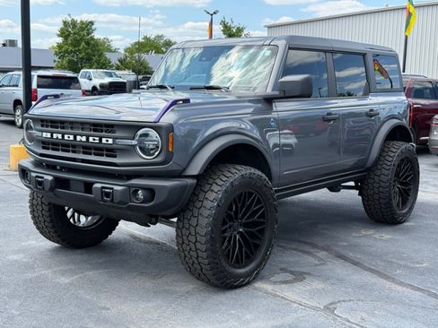 Used 2024 Ford Bronco Black Diamond AWD/4WD image 4