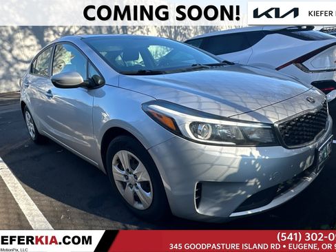 Used 2018 Kia Forte LX image 1
