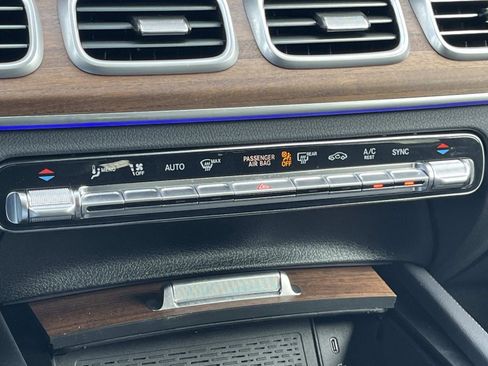 Certified 2026 Mercedes-Benz GLS 450 4MATIC image 31