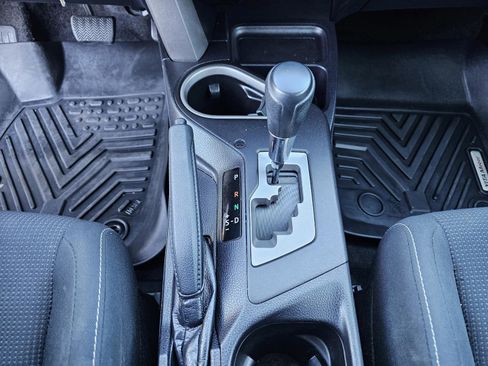 Used 2018 Toyota RAV4 XLE image 13