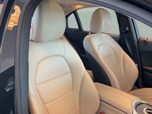 Used 2020 Mercedes-Benz C 300 4MATIC Sedan image 44