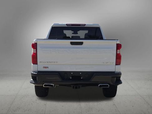 Used 2025 Chevrolet Silverado 1500 Custom Trail Boss AWD/4WD image 5