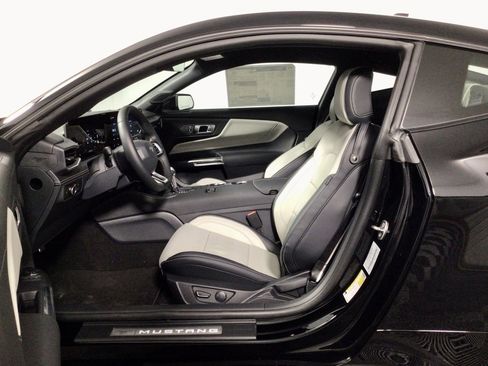 New 2025 Ford Mustang Premium image 16