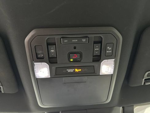 Used 2024 Toyota Sequoia Capstone AWD/4WD image 36