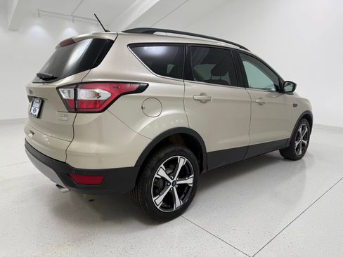 Used 2018 Ford Escape SEL image 9