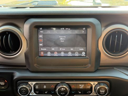 Used 2021 Jeep Wrangler Unlimited Sport AWD/4WD image 20