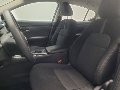 Used 2024 Nissan Sentra SV FWD image 17