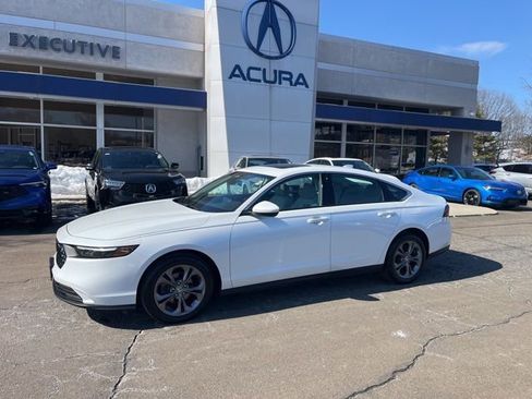 Used 2024 Honda Accord EX image 34