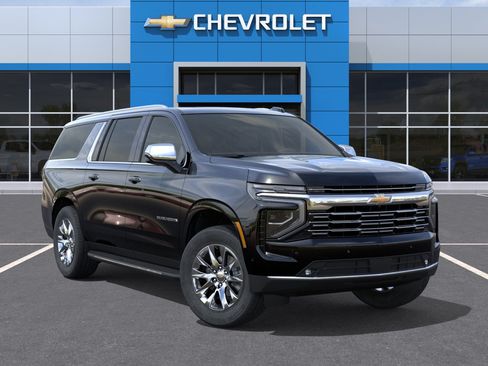 New 2026 Chevrolet Suburban Premier w/ Sun And Tow Package AWD/4WD image 7