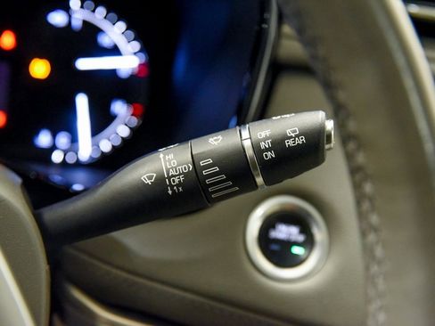 Used 2017 Cadillac XT5 Luxury w/ Driver Awareness Package image 24