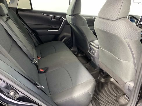 Used 2025 Toyota RAV4 LE AWD/4WD image 12