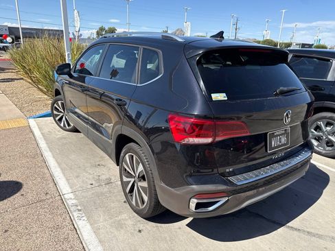 Used 2024 Volkswagen Taos SE FWD image 6