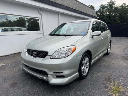 Used 2004 Toyota Matrix XR FWD image 1