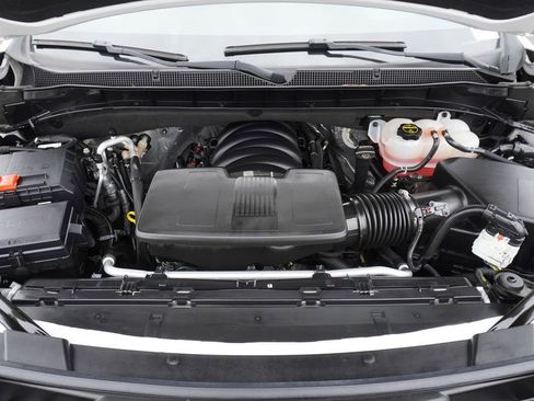 Certified 2024 Chevrolet Suburban High Country image 7