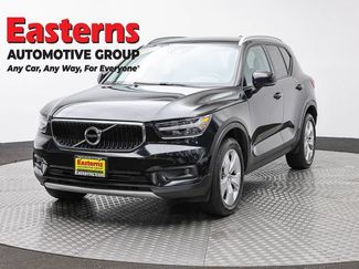 Used 2022 Volvo XC40 T5 Momentum AWD/4WD video 1