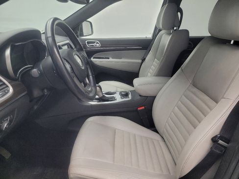 Used 2018 Jeep Grand Cherokee Limited AWD/4WD image 17