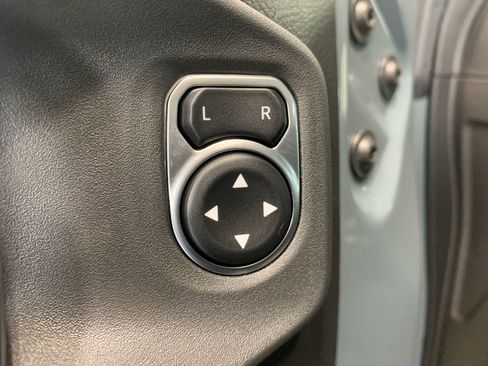 New 2025 Jeep Gladiator Sport image 30